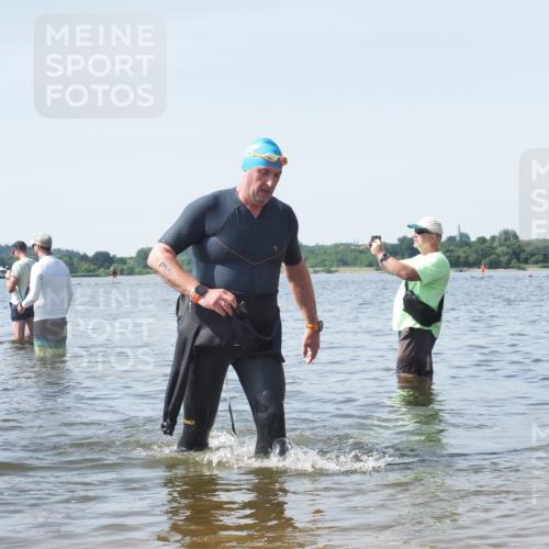 22.06.2025 - Viking Triathlon KatJ http://msf.ph/oto/8119469 22.06.2025 10:47:04 Schwimmen 36, 51, 378 meine-sportfotos.de