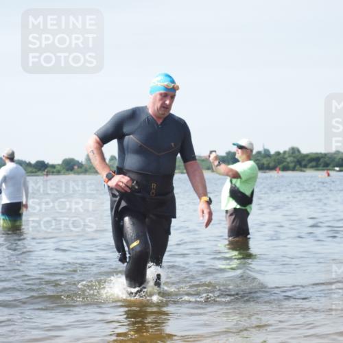 22.06.2025 - Viking Triathlon KatJ http://msf.ph/oto/8119487 22.06.2025 10:47:04 Schwimmen 36, 51, 378 meine-sportfotos.de