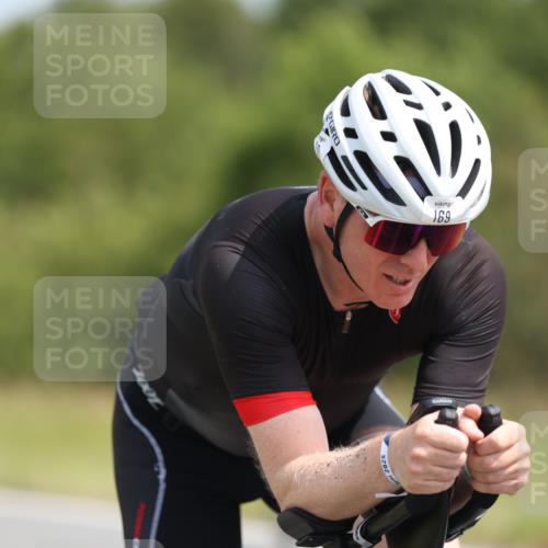 22.06.2025 - Viking Triathlon Yannick Fuchs http://msf.ph/oto/8119529 22.06.2025 11:45:02 Radfahren 29, 117, 169, 185, 273, 325, 446, 449, 451, 618, 642 meine-sportfotos.de