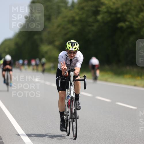22.06.2025 - Viking Triathlon Yannick Fuchs http://msf.ph/oto/8119550 22.06.2025 11:45:04 Radfahren 29, 117, 169, 185, 273, 446, 449, 451, 618, 642 meine-sportfotos.de