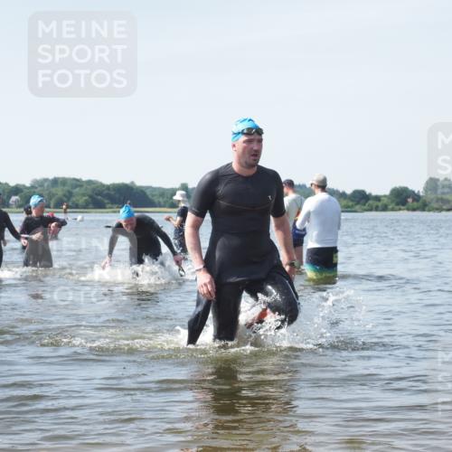 22.06.2025 - Viking Triathlon KatJ http://msf.ph/oto/8119552 22.06.2025 10:47:17 Schwimmen 51, 74, 76, 267, 421, 547 meine-sportfotos.de