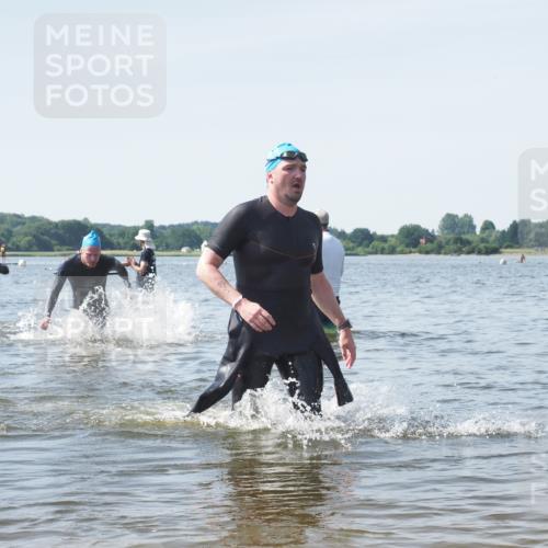 22.06.2025 - Viking Triathlon KatJ http://msf.ph/oto/8119561 22.06.2025 10:47:18 Schwimmen 51, 74, 76, 267, 421, 547 meine-sportfotos.de