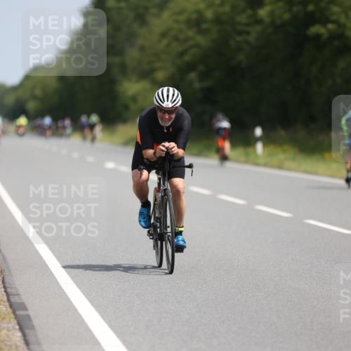 22.06.2025 - Viking Triathlon Yannick Fuchs http://msf.ph/oto/8119586 22.06.2025 11:45:07 Radfahren 117, 185, 273, 446, 449, 451, 548, 618 meine-sportfotos.de