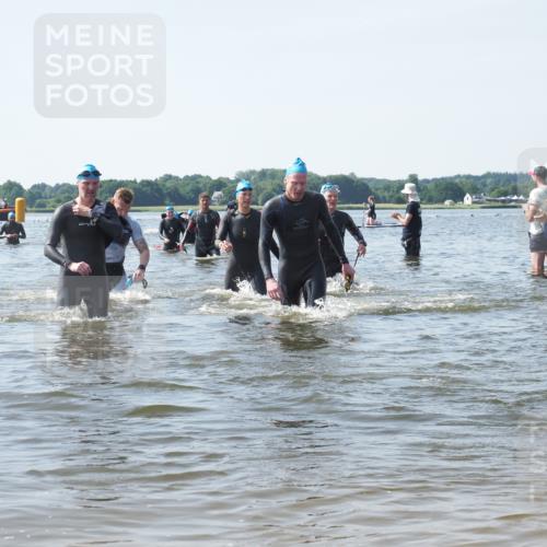 22.06.2025 - Viking Triathlon KatJ http://msf.ph/oto/8119588 22.06.2025 10:47:20 Schwimmen 51, 74, 76, 267, 421, 547 meine-sportfotos.de