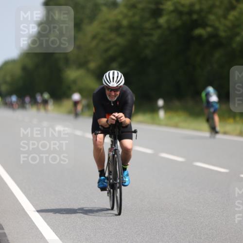 22.06.2025 - Viking Triathlon Yannick Fuchs http://msf.ph/oto/8119594 22.06.2025 11:45:07 Radfahren 117, 185, 273, 446, 449, 451, 548, 618 meine-sportfotos.de