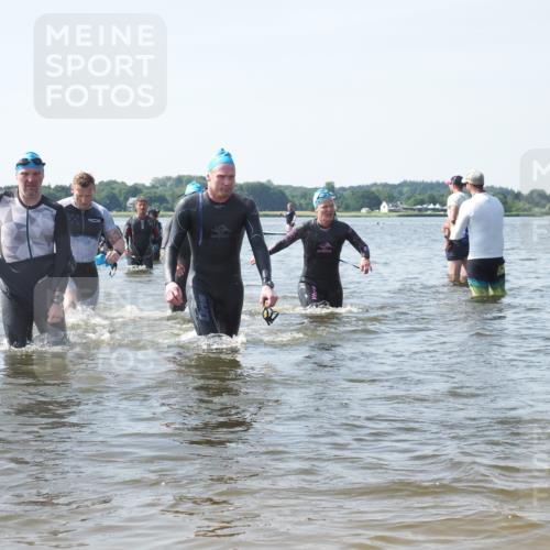 22.06.2025 - Viking Triathlon KatJ http://msf.ph/oto/8119614 22.06.2025 10:47:22 Schwimmen 23, 51, 74, 76, 267, 421, 547 meine-sportfotos.de