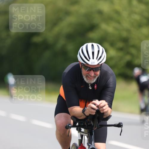 22.06.2025 - Viking Triathlon Yannick Fuchs http://msf.ph/oto/8119624 22.06.2025 11:45:09 Radfahren 117, 185, 195, 273, 446, 449, 451, 548 meine-sportfotos.de