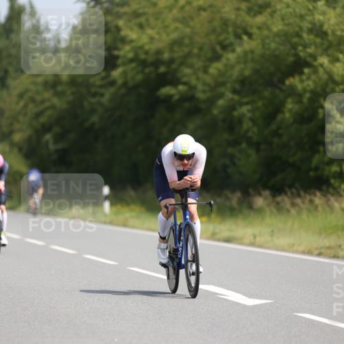 22.06.2025 - Viking Triathlon Yannick Fuchs http://msf.ph/oto/8119701 22.06.2025 11:45:20 Radfahren 178, 195, 247, 468, 526, 605, 658 meine-sportfotos.de