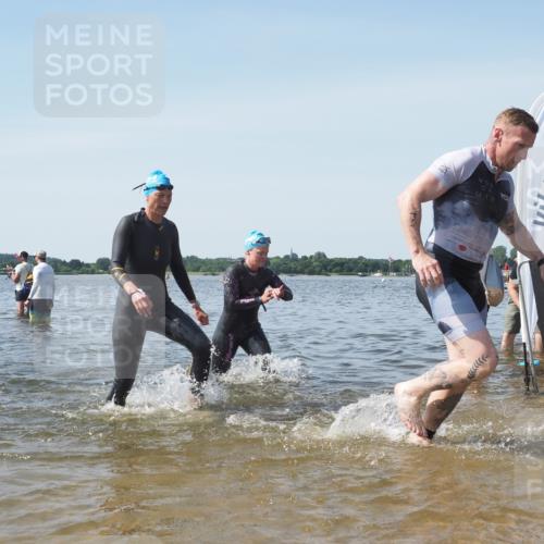 22.06.2025 - Viking Triathlon KatJ http://msf.ph/oto/8119708 22.06.2025 10:47:29 Schwimmen 23, 76, 183, 267, 547, 606 meine-sportfotos.de