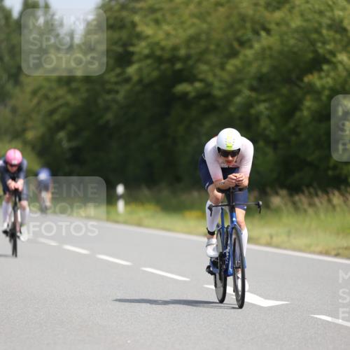 22.06.2025 - Viking Triathlon Yannick Fuchs http://msf.ph/oto/8119709 22.06.2025 11:45:20 Radfahren 178, 195, 247, 468, 526, 605, 658 meine-sportfotos.de