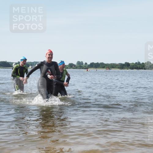 22.06.2025 - Viking Triathlon KatJ http://msf.ph/oto/8119806 22.06.2025 10:47:44 Schwimmen 71, 84, 183, 223, 261, 285, 452, 606 meine-sportfotos.de