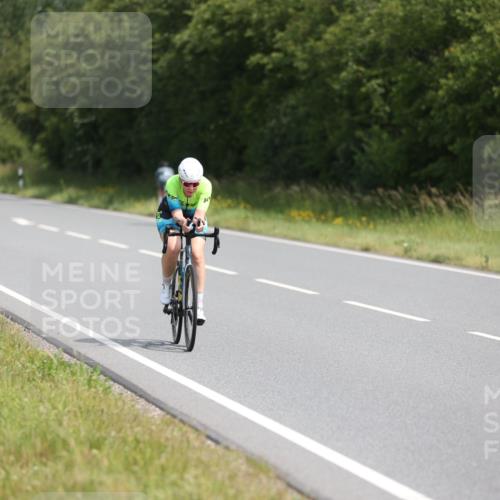 22.06.2025 - Viking Triathlon Yannick Fuchs http://msf.ph/oto/8119822 22.06.2025 11:45:37 Radfahren 10, 122, 166, 306, 321, 500, 617 meine-sportfotos.de