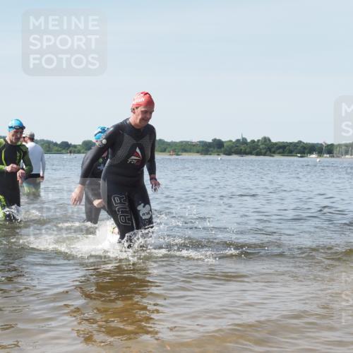 22.06.2025 - Viking Triathlon KatJ http://msf.ph/oto/8119824 22.06.2025 10:47:45 Schwimmen 71, 84, 183, 190, 223, 261, 285, 452, 606 meine-sportfotos.de