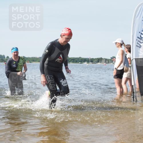 22.06.2025 - Viking Triathlon KatJ http://msf.ph/oto/8119844 22.06.2025 10:47:46 Schwimmen 71, 84, 183, 190, 223, 261, 285, 452, 606 meine-sportfotos.de