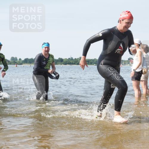 22.06.2025 - Viking Triathlon KatJ http://msf.ph/oto/8119849 22.06.2025 10:47:46 Schwimmen 71, 84, 183, 190, 223, 261, 285, 452, 606 meine-sportfotos.de