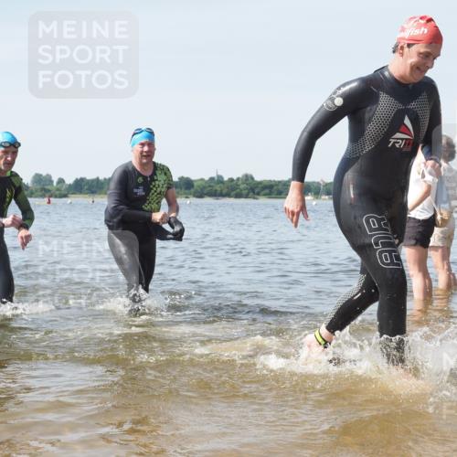 22.06.2025 - Viking Triathlon KatJ http://msf.ph/oto/8119855 22.06.2025 10:47:46 Schwimmen 71, 84, 183, 190, 223, 261, 285, 452, 606 meine-sportfotos.de
