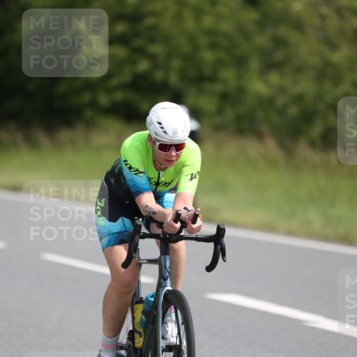 22.06.2025 - Viking Triathlon Yannick Fuchs http://msf.ph/oto/8119856 22.06.2025 11:45:39 Radfahren 10, 122, 166, 295, 321, 500, 544, 617 meine-sportfotos.de