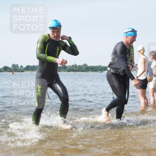 22.06.2025 - Viking Triathlon KatJ http://msf.ph/oto/8119907 22.06.2025 10:47:48 Schwimmen 71, 84, 183, 190, 223, 261, 285, 452, 606 meine-sportfotos.de