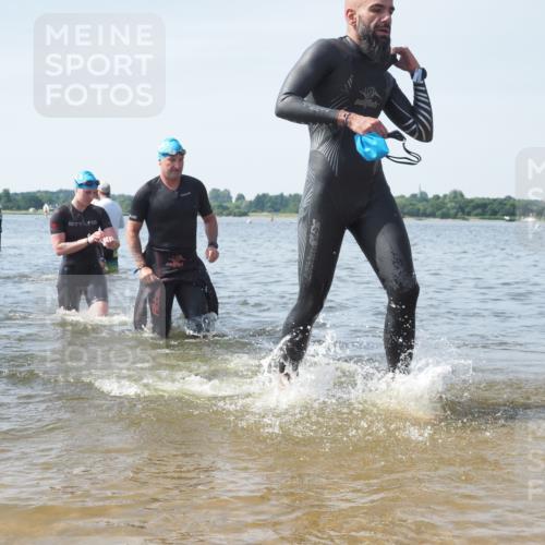 22.06.2025 - Viking Triathlon KatJ http://msf.ph/oto/8119968 22.06.2025 10:47:53 Schwimmen 84, 190, 223, 285, 452 meine-sportfotos.de