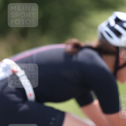 22.06.2025 - Viking Triathlon Yannick Fuchs http://msf.ph/oto/8119973 22.06.2025 11:45:53 Radfahren 90, 198, 295, 401, 453 meine-sportfotos.de