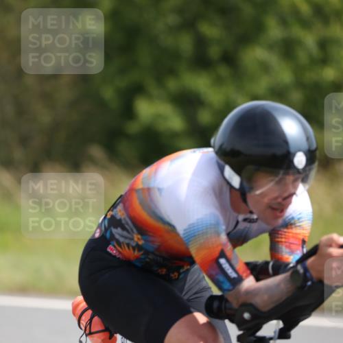 22.06.2025 - Viking Triathlon Yannick Fuchs http://msf.ph/oto/8120036 22.06.2025 11:45:59 Radfahren 90, 140, 167, 198, 298, 384, 401, 534 meine-sportfotos.de