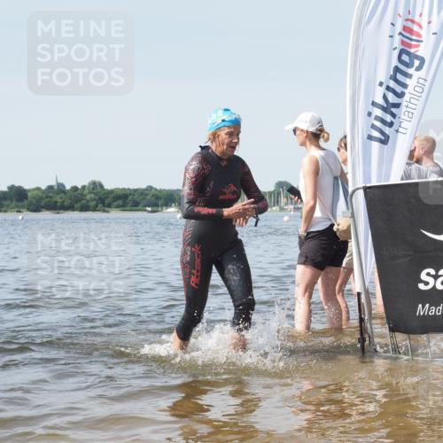 22.06.2025 - Viking Triathlon KatJ http://msf.ph/oto/8120064 22.06.2025 10:48:02 Schwimmen 37, 190, 223, 364 meine-sportfotos.de