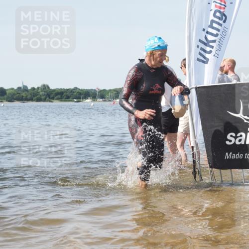 22.06.2025 - Viking Triathlon KatJ http://msf.ph/oto/8120089 22.06.2025 10:48:03 Schwimmen 37, 190, 223, 364 meine-sportfotos.de