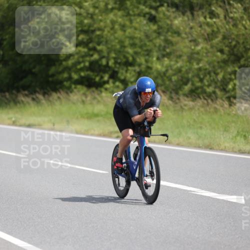 22.06.2025 - Viking Triathlon Yannick Fuchs http://msf.ph/oto/8120100 22.06.2025 11:46:04 Radfahren 77, 140, 167, 198, 298, 384, 401, 534 meine-sportfotos.de