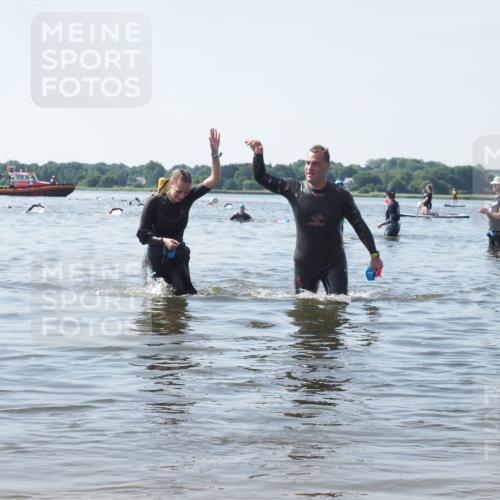 22.06.2025 - Viking Triathlon KatJ http://msf.ph/oto/8120110 22.06.2025 10:48:13 Schwimmen 37, 364, 471 meine-sportfotos.de