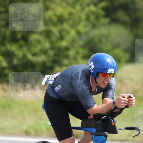 22.06.2025 - Viking Triathlon Yannick Fuchs http://msf.ph/oto/8120122 22.06.2025 11:46:05 Radfahren 77, 140, 167, 198, 298, 384, 401, 534 meine-sportfotos.de