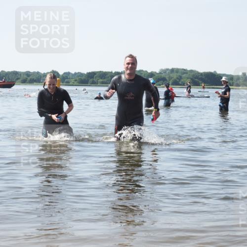 22.06.2025 - Viking Triathlon KatJ http://msf.ph/oto/8120125 22.06.2025 10:48:14 Schwimmen 37, 364, 471 meine-sportfotos.de