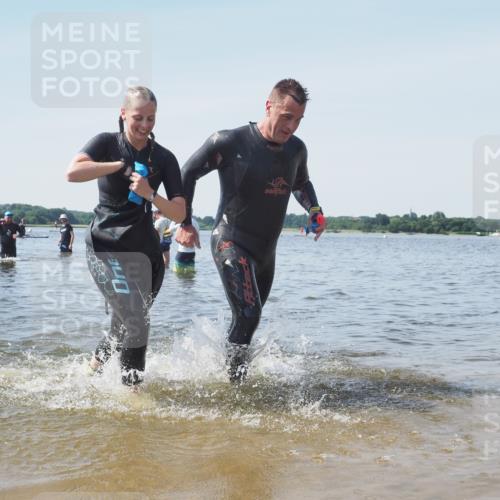 22.06.2025 - Viking Triathlon KatJ http://msf.ph/oto/8120179 22.06.2025 10:48:19 Schwimmen 37, 364, 471 meine-sportfotos.de