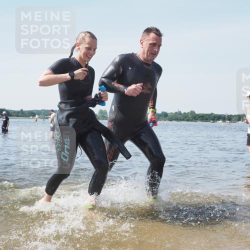 22.06.2025 - Viking Triathlon KatJ http://msf.ph/oto/8120197 22.06.2025 10:48:20 Schwimmen 37, 364, 471 meine-sportfotos.de