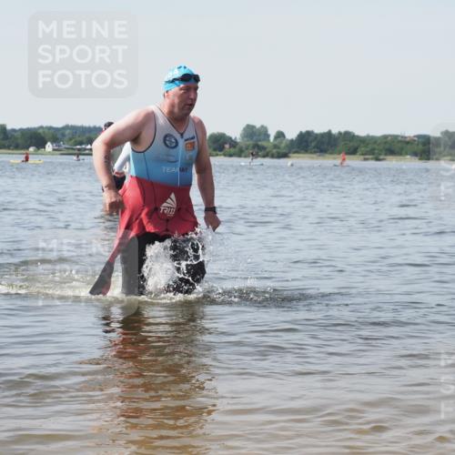 22.06.2025 - Viking Triathlon KatJ http://msf.ph/oto/8120266 22.06.2025 10:48:30 Schwimmen 412, 471, 494 meine-sportfotos.de