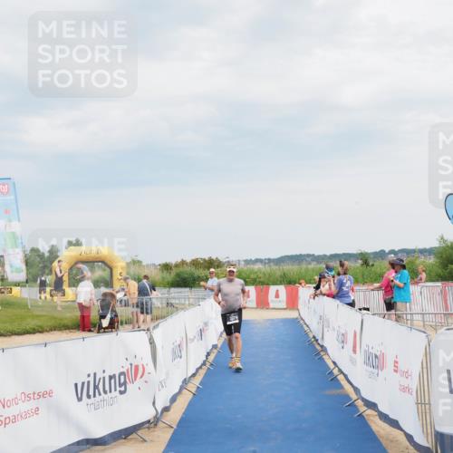 22.06.2025 - Viking Triathlon MichiJ http://msf.ph/oto/8120303 22.06.2025 17:03:29 Ziel 333 meine-sportfotos.de
