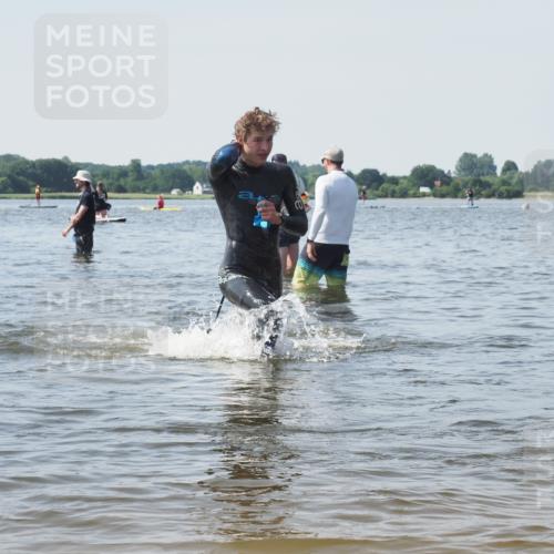 22.06.2025 - Viking Triathlon KatJ http://msf.ph/oto/8120312 22.06.2025 10:48:37 Schwimmen 412, 494 meine-sportfotos.de