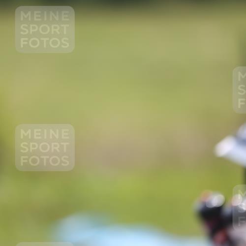 22.06.2025 - Viking Triathlon Yannick Fuchs http://msf.ph/oto/8120337 22.06.2025 11:46:48 Radfahren 57, 59, 267, 393, 463 meine-sportfotos.de