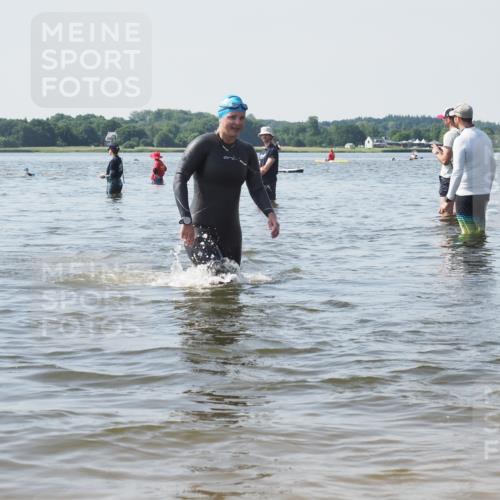22.06.2025 - Viking Triathlon KatJ http://msf.ph/oto/8120342 22.06.2025 10:48:42 Schwimmen 166, 412, 494, 607 meine-sportfotos.de