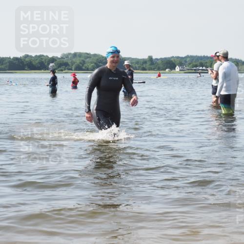 22.06.2025 - Viking Triathlon KatJ http://msf.ph/oto/8120347 22.06.2025 10:48:42 Schwimmen 166, 412, 494, 607 meine-sportfotos.de