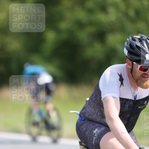 22.06.2025 - Viking Triathlon Yannick Fuchs http://msf.ph/oto/8120382 22.06.2025 11:47:00 Radfahren 48, 57, 116, 402, 481, 640 meine-sportfotos.de