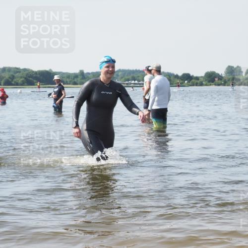 22.06.2025 - Viking Triathlon KatJ http://msf.ph/oto/8120384 22.06.2025 10:48:43 Schwimmen 166, 412, 494, 607 meine-sportfotos.de