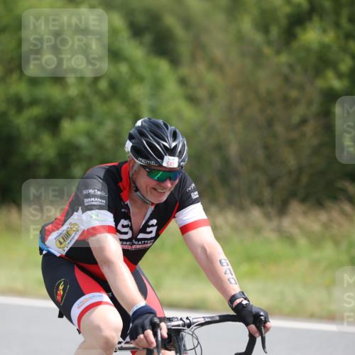 22.06.2025 - Viking Triathlon Yannick Fuchs http://msf.ph/oto/8120388 22.06.2025 11:47:01 Radfahren 48, 116, 402, 481, 640 meine-sportfotos.de