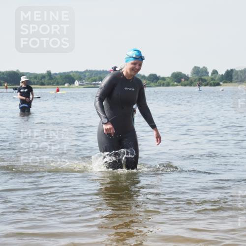 22.06.2025 - Viking Triathlon KatJ http://msf.ph/oto/8120401 22.06.2025 10:48:44 Schwimmen 166, 412, 607 meine-sportfotos.de