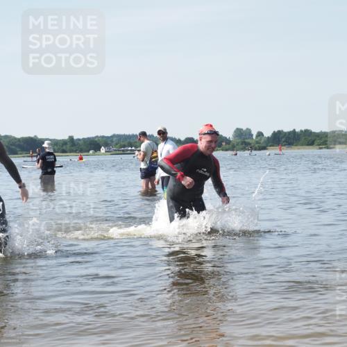 22.06.2025 - Viking Triathlon KatJ http://msf.ph/oto/8120484 22.06.2025 10:48:57 Schwimmen 166, 353, 607 meine-sportfotos.de