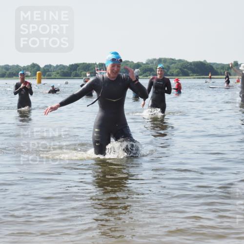 22.06.2025 - Viking Triathlon KatJ http://msf.ph/oto/8120549 22.06.2025 10:49:11 Schwimmen 155, 317, 353 meine-sportfotos.de