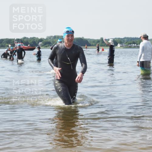 22.06.2025 - Viking Triathlon KatJ http://msf.ph/oto/8120566 22.06.2025 10:49:12 Schwimmen 64, 155, 317, 353 meine-sportfotos.de