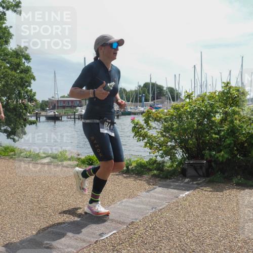 22.06.2025 - Viking Triathlon KatJ http://msf.ph/oto/8120567 22.06.2025 12:59:48 Laufen 184 meine-sportfotos.de