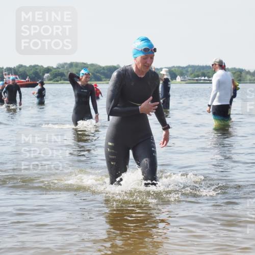 22.06.2025 - Viking Triathlon KatJ http://msf.ph/oto/8120573 22.06.2025 10:49:13 Schwimmen 64, 155, 317, 353 meine-sportfotos.de