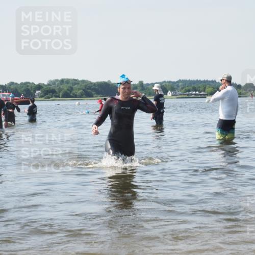 22.06.2025 - Viking Triathlon KatJ http://msf.ph/oto/8120616 22.06.2025 10:49:18 Schwimmen 64, 155, 256, 317, 353 meine-sportfotos.de