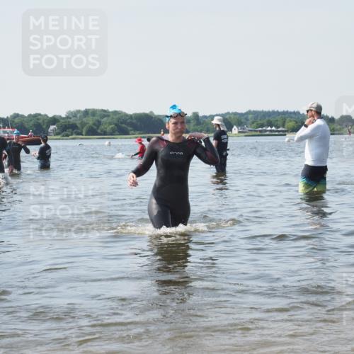 22.06.2025 - Viking Triathlon KatJ http://msf.ph/oto/8120621 22.06.2025 10:49:18 Schwimmen 64, 155, 256, 317, 353 meine-sportfotos.de